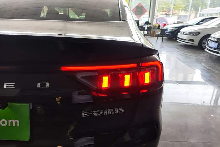 Used Ford Mondeo 2023 EcoBoost 180 Luxury Model Right Rear Taillight