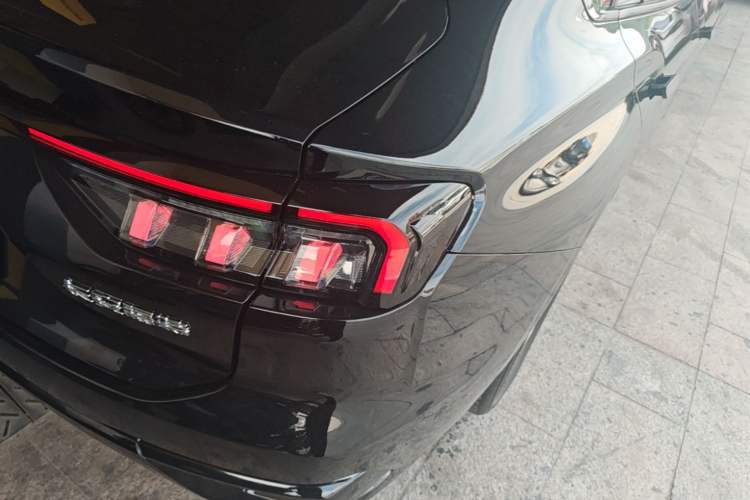 Used Ford Mondeo 2023 EcoBoost 180 Comfort Model Right Rear Taillight