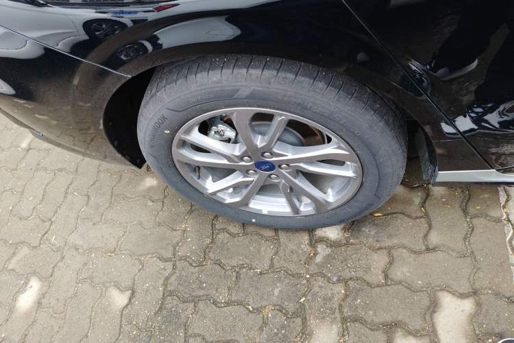 Used Ford Mondeo 2023 EcoBoost 245 Luxury Model Right Rear Wheel Hub