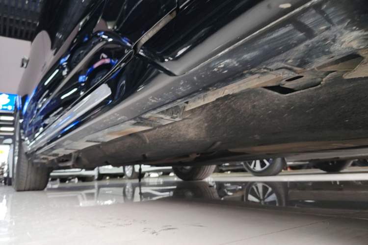 Used Ford Mondeo 2023 EcoBoost 180 Luxury Model Right Side Sill