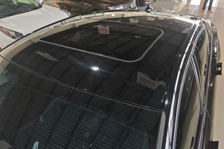 Used Ford Mondeo 2023 EcoBoost 180 Comfort Model Roof