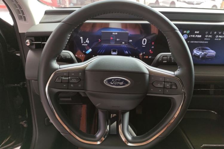 Used Ford Mondeo 2023 EcoBoost 245 Luxury Model Steering Wheel