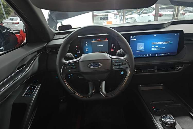 Used Ford Mondeo 2023 EcoBoost 180 Comfort Model Steering Wheel