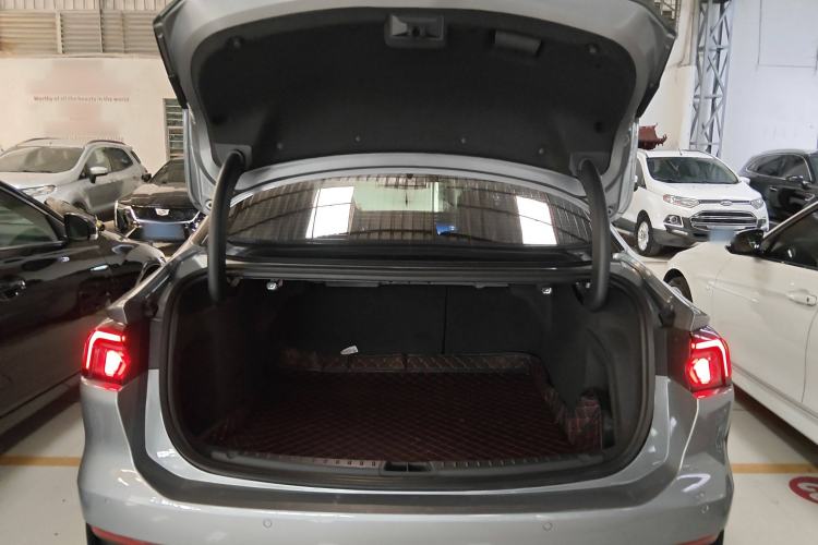Used Ford Mondeo 2023 1.5T E-Hybrid ST-Line Trunk