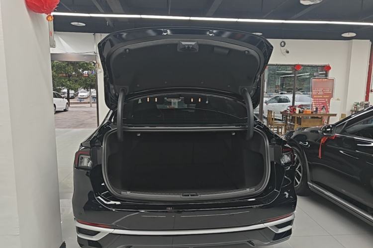 Used Ford Mondeo 2023 EcoBoost 180 Comfort Model Trunk