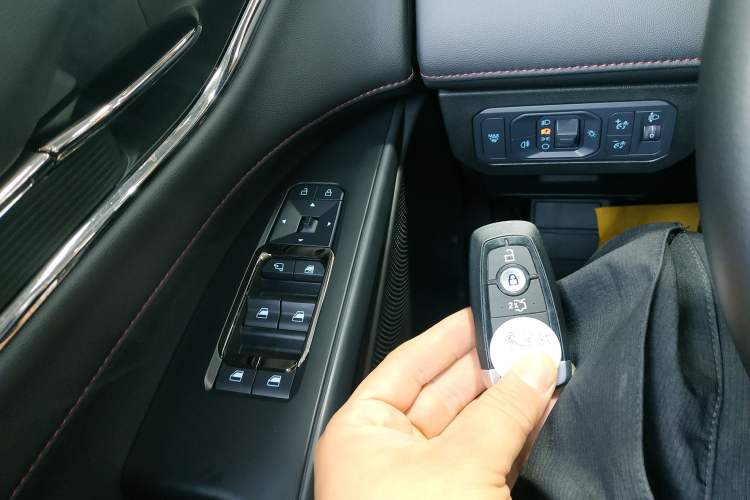 Used Ford Mondeo 2023 EcoBoost 180 Luxury Model Vehicle Key