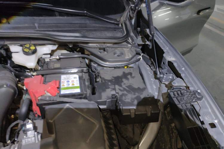 Used Ford Mondeo 2023 EcoBoost 245 Ultimate Model Engine Bay Left