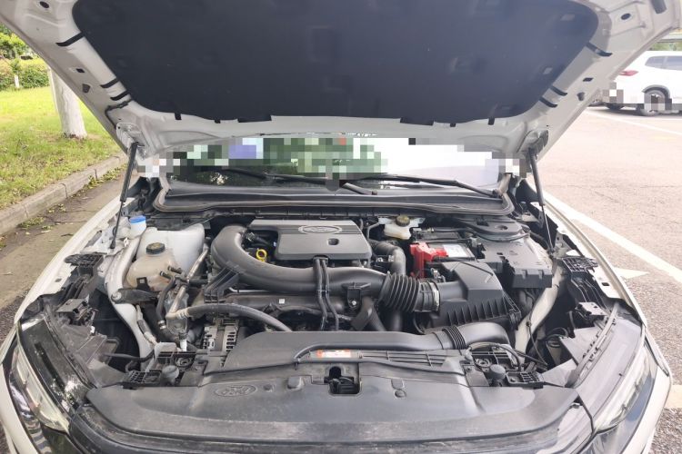 Used Ford Mondeo 2023 EcoBoost 245 Luxury Model Engine Bay