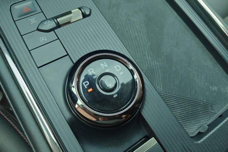 Used Ford Mondeo 2023 EcoBoost 180 Luxury Model Gear Lever