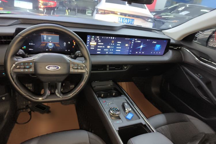 Used Ford Mondeo 2023 EcoBoost 180 Luxury Model Audio And AC Panel
