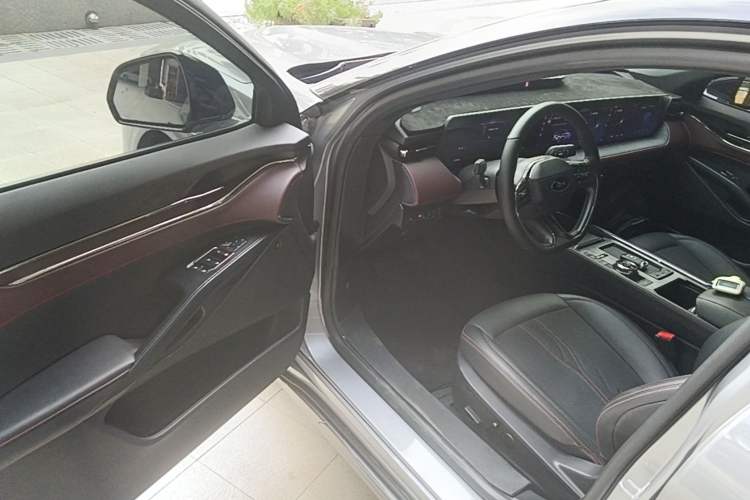 Used Ford Mondeo 2023 EcoBoost 245 Ultimate Model Driver Seat