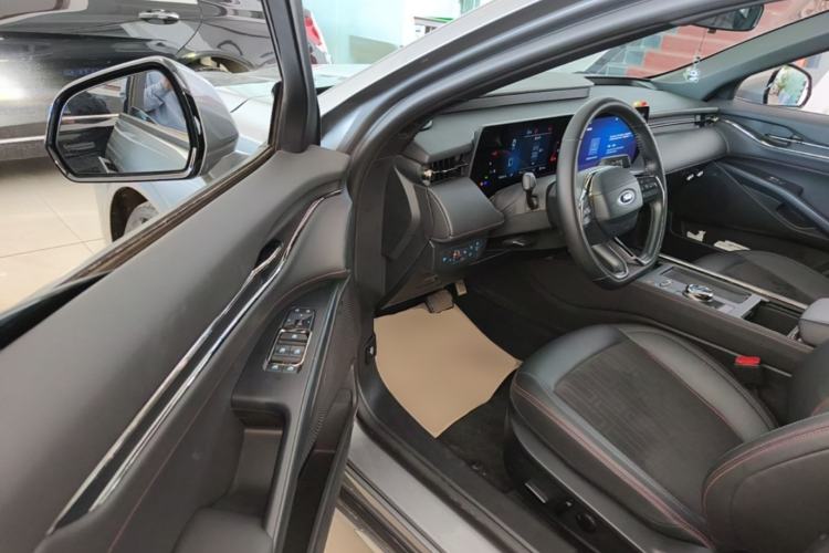 Used Ford Mondeo 2023 EcoBoost 180 Comfort Model Driver Seat