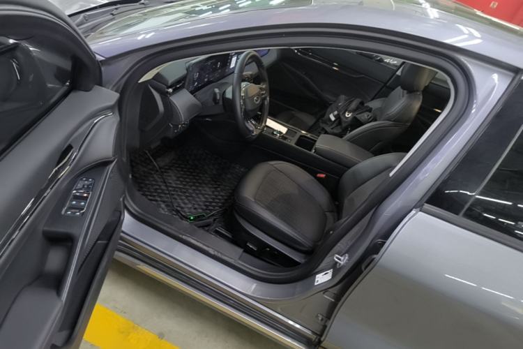 Used Ford Mondeo 2023 EcoBoost 180 Luxury Model Driver Seat