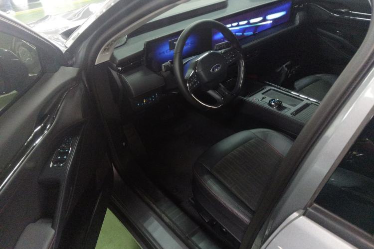 Used Ford Mondeo 2023 EcoBoost 180 Luxury Model Driver Seat