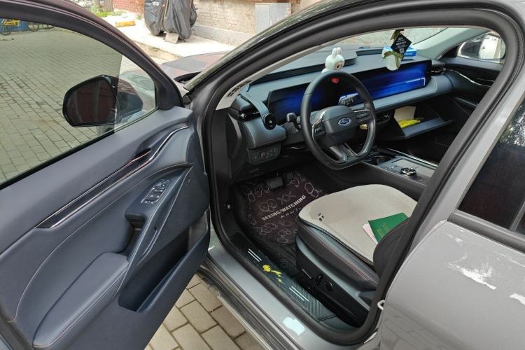 Used Ford Mondeo 2023 EcoBoost 245 Luxury Model Driver Seat