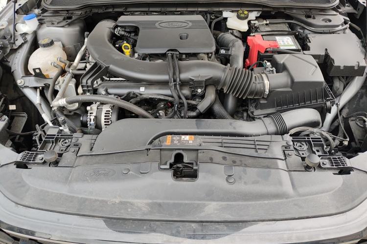 Used Ford Mondeo 2023 EcoBoost 245 Luxury Model Engine Bay