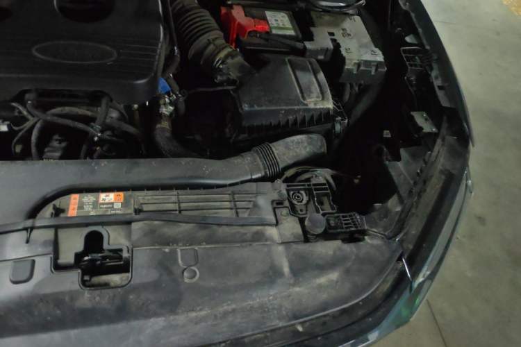 Used Ford Mondeo 2023 EcoBoost 180 Luxury Model Engine Bay Left