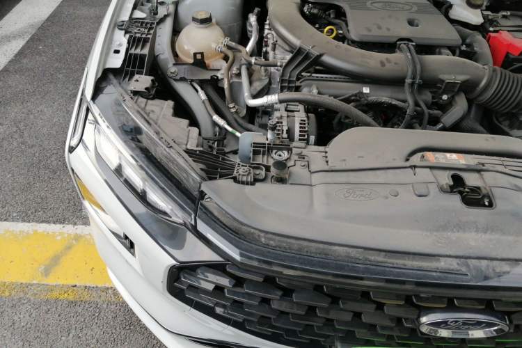 Used Ford Mondeo 2023 EcoBoost 245 Ultimate Model Engine Bay Right