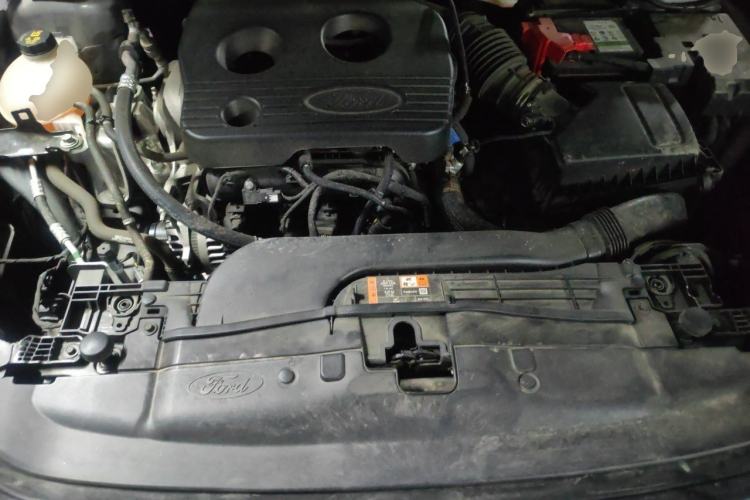 Used Ford Mondeo 2023 EcoBoost 180 Luxury Model Engine Bay
