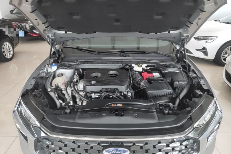 Used Ford Mondeo 2023 EcoBoost 180 Comfort Model Engine Bay