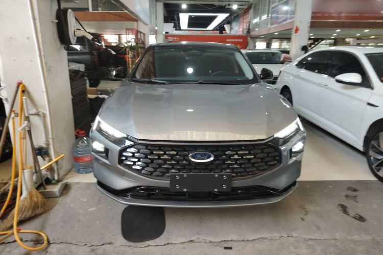 Used Ford Mondeo 2023 EcoBoost 245 Luxury Model Exterior 1