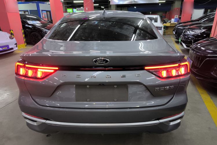 Used Ford Mondeo 2023 EcoBoost 180 Luxury Model Exterior 4