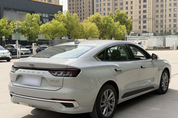 Used Ford Mondeo 2023 EcoBoost 180 Luxury Model Exterior 5