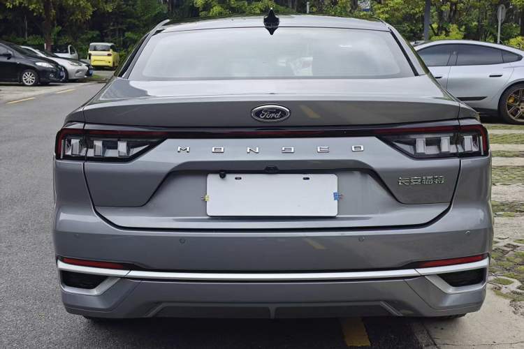 Used Ford Mondeo 2023 EcoBoost 245 Luxury Model Exterior 5