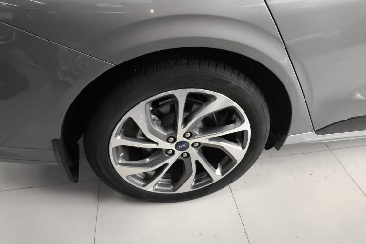 Used Ford Mondeo 2023 EcoBoost 245 Ultimate Model Exterior 5
