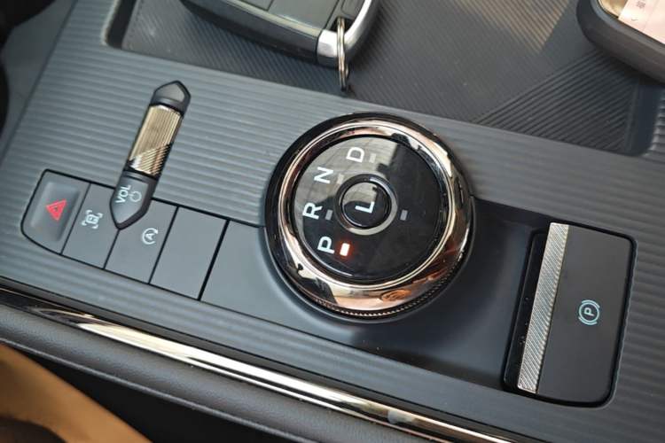 Used Ford Mondeo 2023 EcoBoost 245 Luxury Model Gear Lever