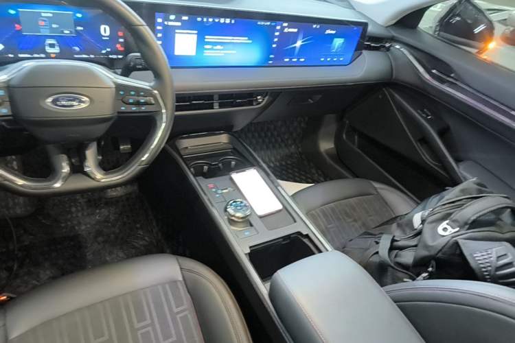 Used Ford Mondeo 2023 EcoBoost 180 Luxury Model Gear Lever