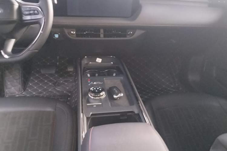 Used Ford Mondeo 2023 EcoBoost 180 Comfort Model Gear Lever