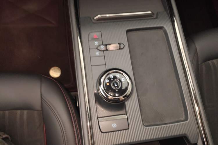 Used Ford Mondeo 2023 EcoBoost 180 Comfort Model Gear Lever