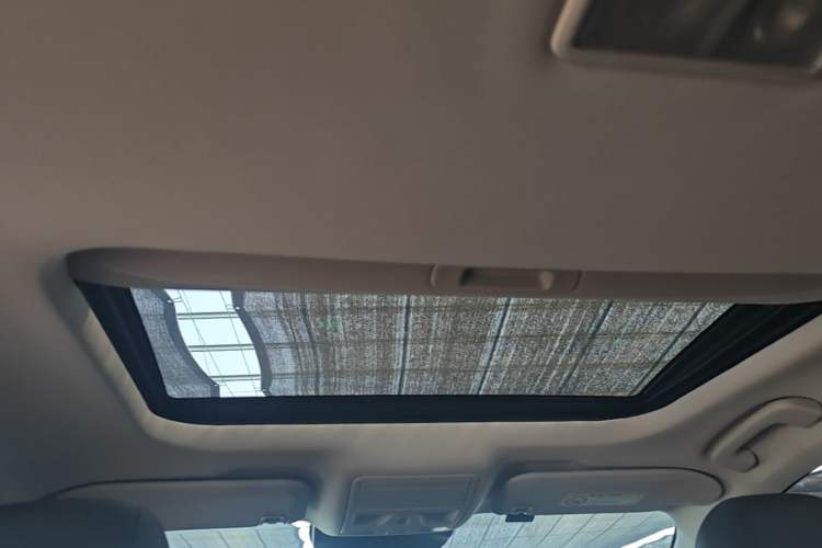 Used Ford Mondeo 2023 EcoBoost 245 Luxury Model Headliner
