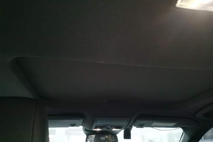 Used Ford Mondeo 2023 EcoBoost 180 Comfort Model Headliner