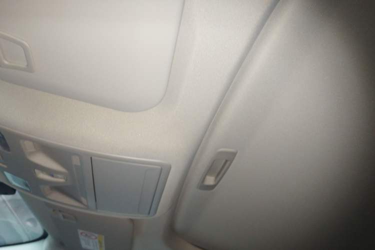 Used Ford Mondeo 2023 EcoBoost 245 Luxury Model Headliner