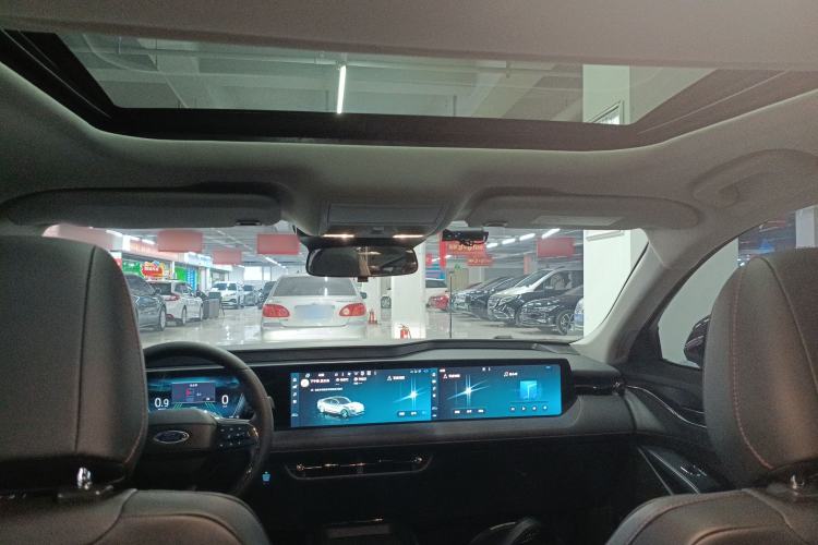 Used Ford Mondeo 2023 EcoBoost 245 Luxury Model Headliner
