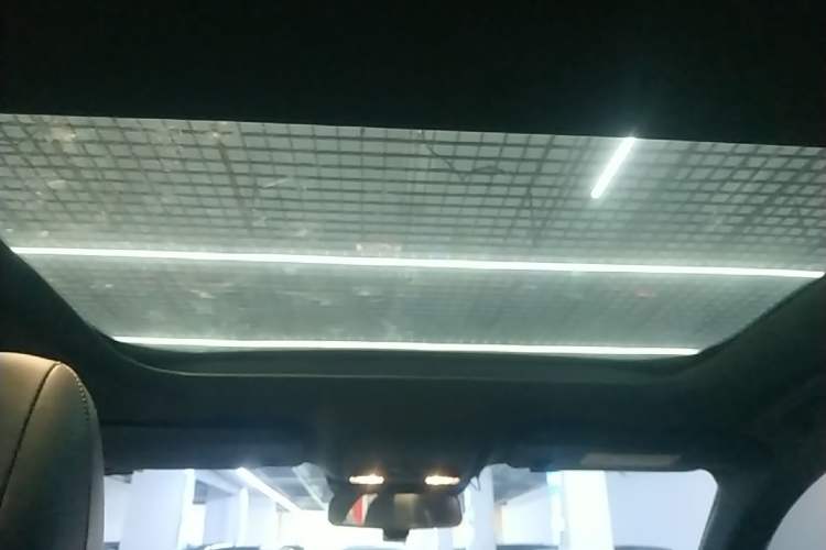 Used Ford Mondeo 2023 EcoBoost 245 Ultimate Model Headliner