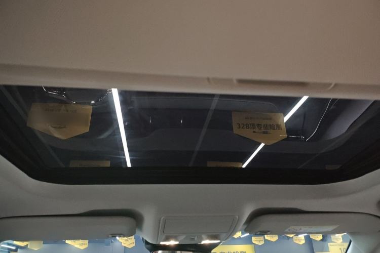 Used Ford Mondeo 2023 EcoBoost 245 Luxury Model Headliner