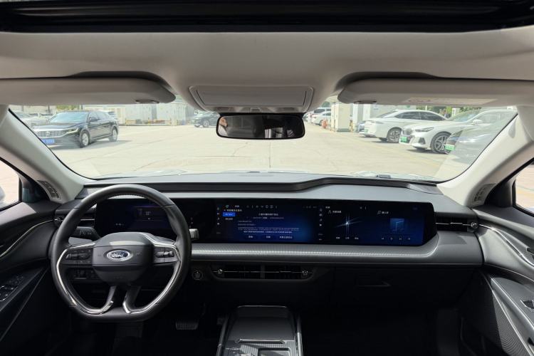 Used Ford Mondeo 2023 EcoBoost 180 Luxury Model Interior 1