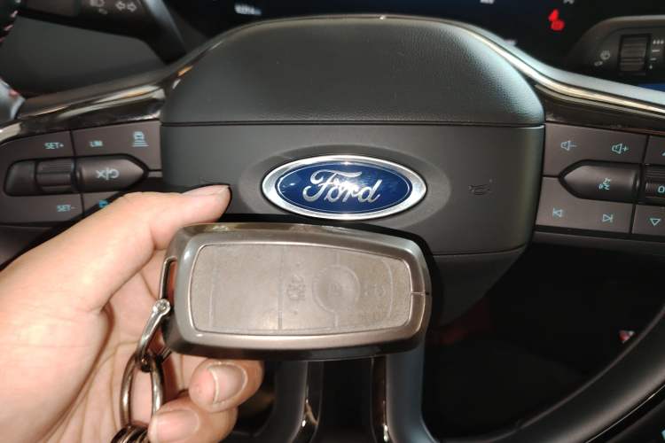 Used Ford Mondeo 2023 EcoBoost 245 Luxury Model Interior 1
