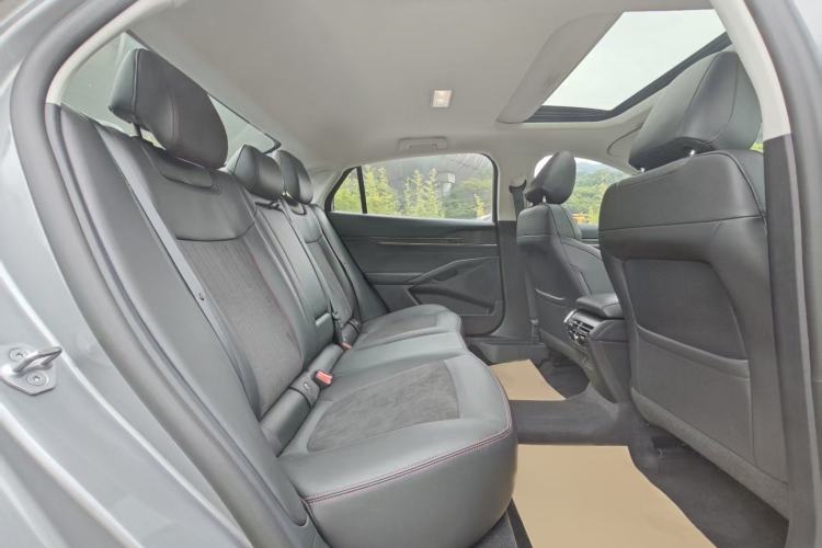 Used Ford Mondeo 2023 EcoBoost 245 Luxury Model Interior 11