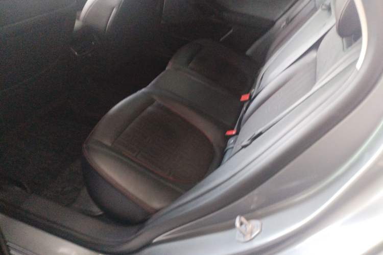 Used Ford Mondeo 2023 EcoBoost 245 Luxury Model Interior 4