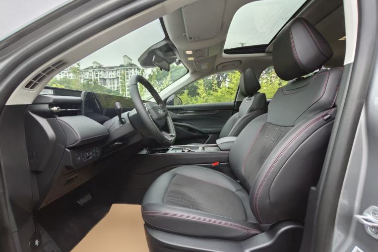 Used Ford Mondeo 2023 EcoBoost 245 Luxury Model Interior 5