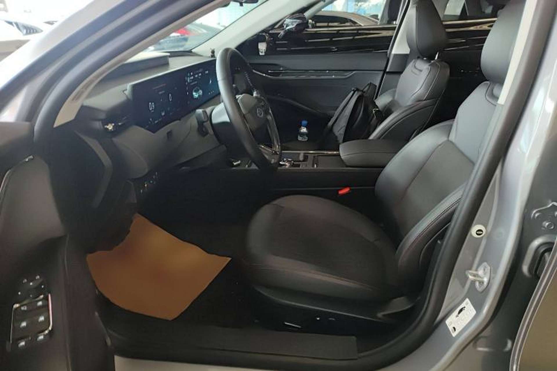 Used Ford Mondeo 2023 EcoBoost 245 Luxury Model Left Front Seat