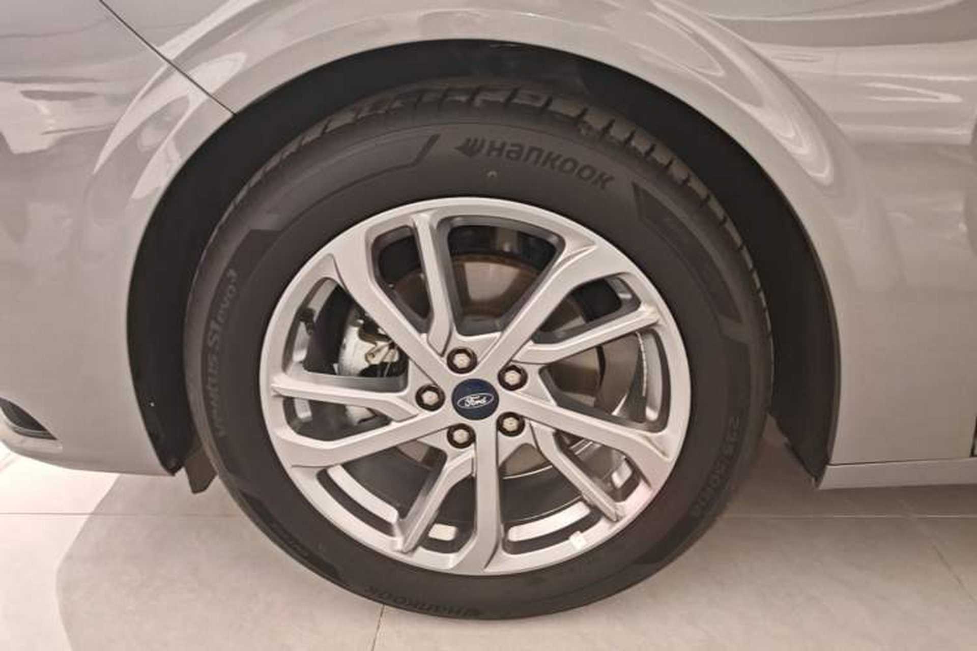 Used Ford Mondeo 2023 EcoBoost 245 Luxury Model Left Front Wheel Hub