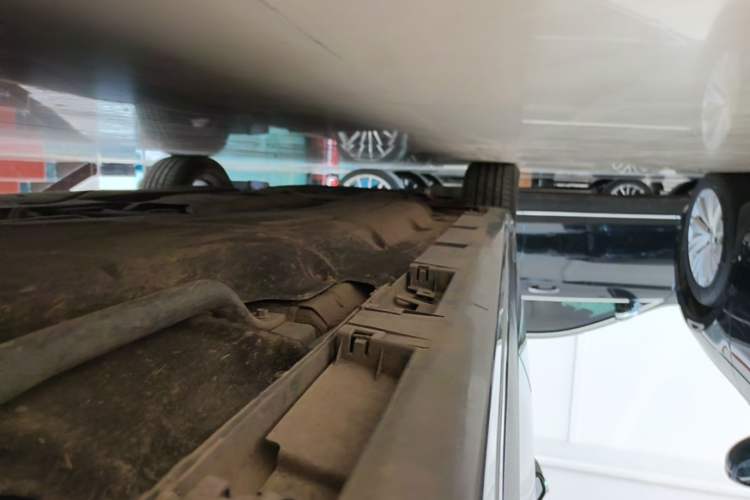 Used Ford Mondeo 2023 EcoBoost 180 Comfort Model Left Side Sill