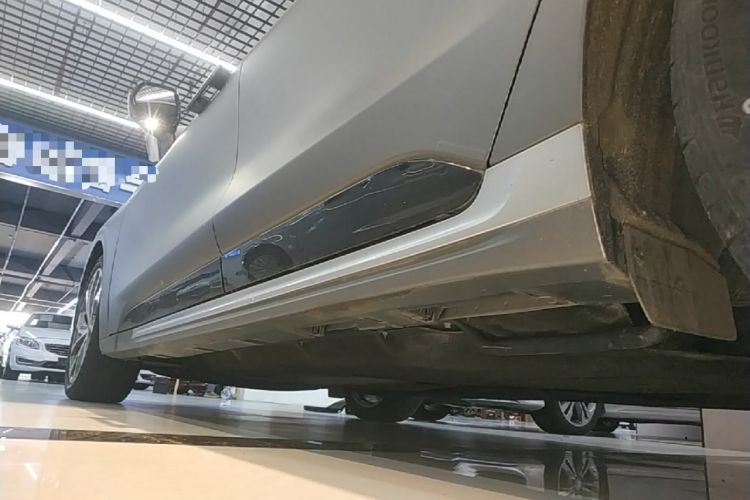 Used Ford Mondeo 2023 EcoBoost 245 Ultimate Model Left Side Sill