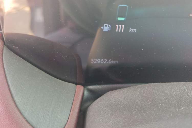 Used Ford Mondeo 2023 EcoBoost 245 Ultimate Model Odometer Close Up