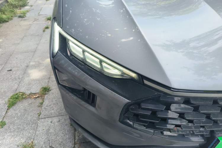 Used Ford Mondeo 2023 EcoBoost 180 Comfort Model Right Front Headlight